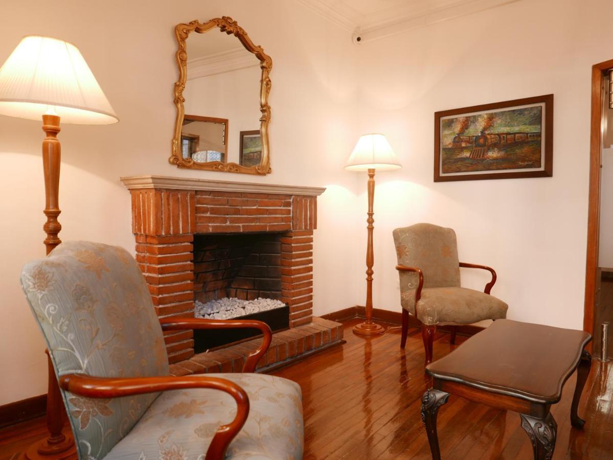 Floralia Casa Boutique Bed & Breakfast Bogota Exterior photo