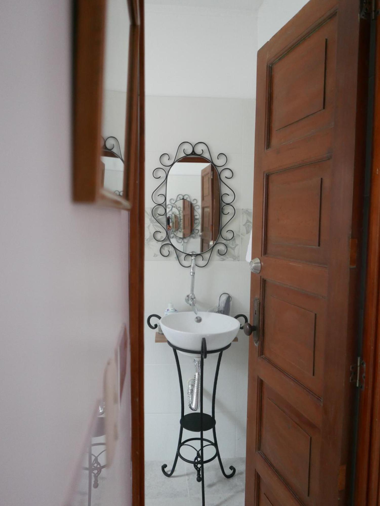Floralia Casa Boutique Bed & Breakfast Bogota Exterior photo